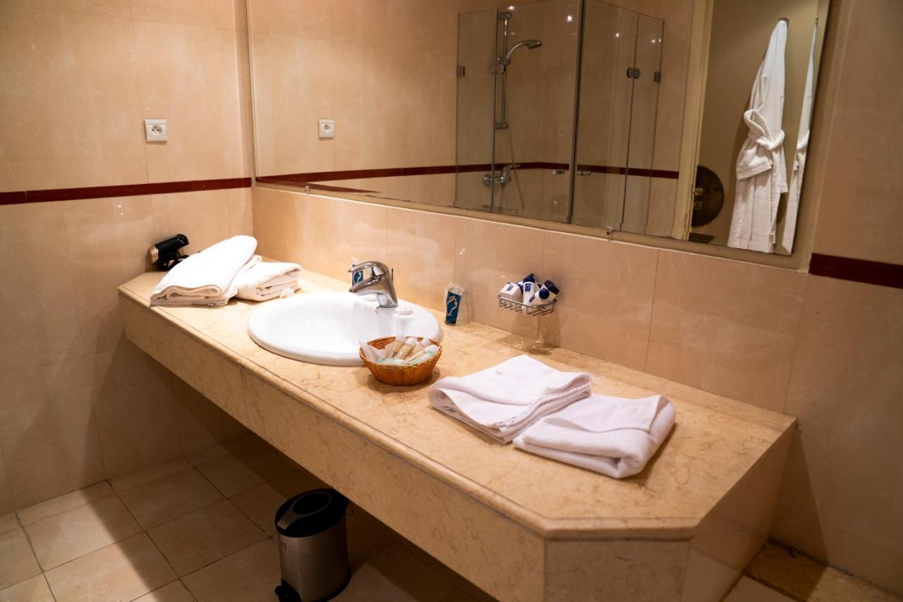 Farah Safi Hotel Buitenkant foto