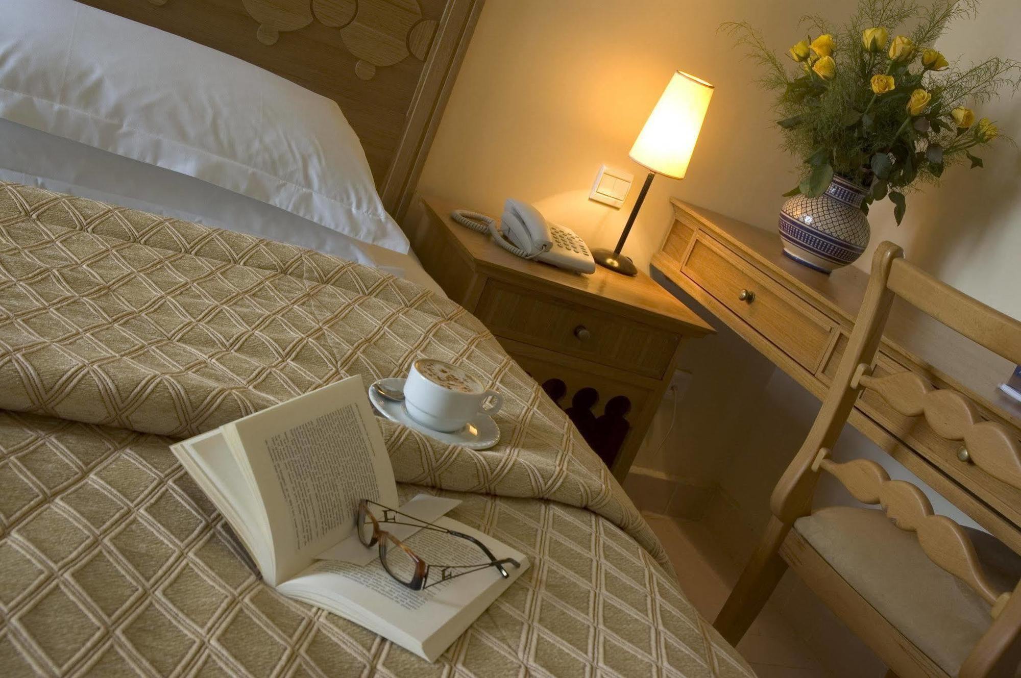 Farah Safi Hotel Kamer foto